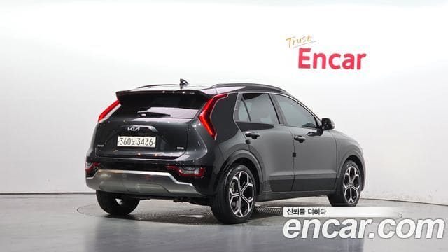 Kia Niro — фото 1