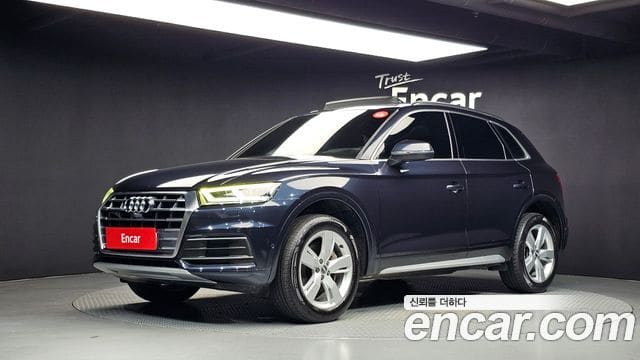 Audi Q5 — фото 1