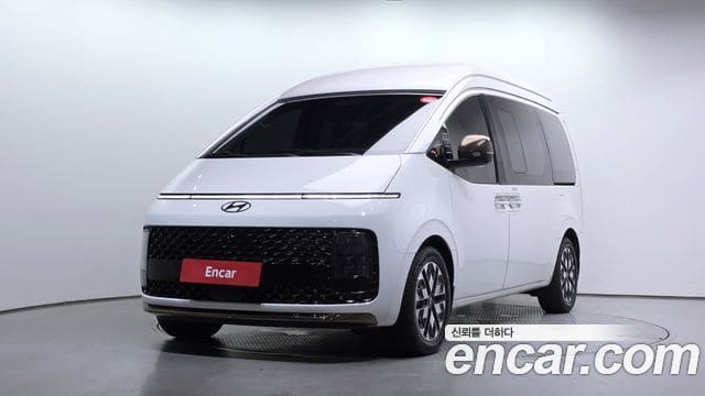 Hyundai Staria — фото 1