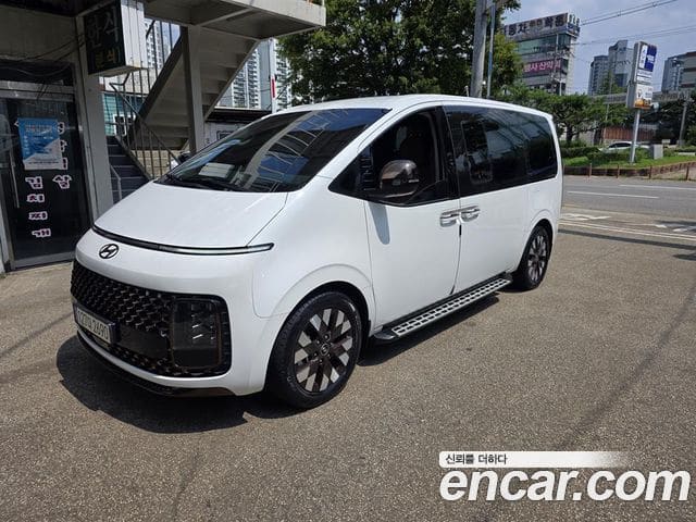 Hyundai Staria — фото 1