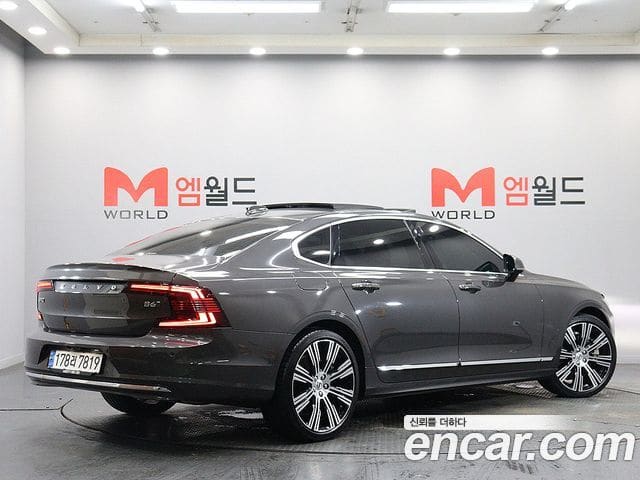 Volvo S90 — фото 1