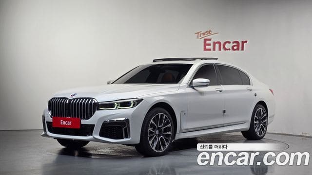 BMW 7 Series — фото 1