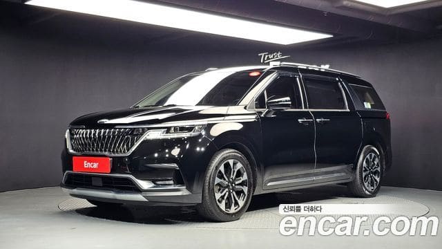 Kia Carnival — фото 1