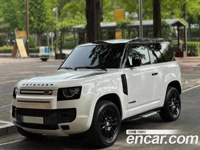 Land Rover Defender — фото 1