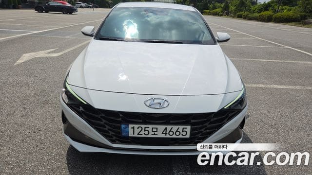 Hyundai Avante — фото 1