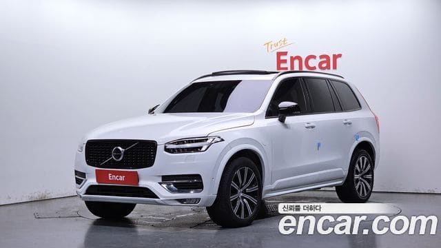Volvo XC90 — фото 1