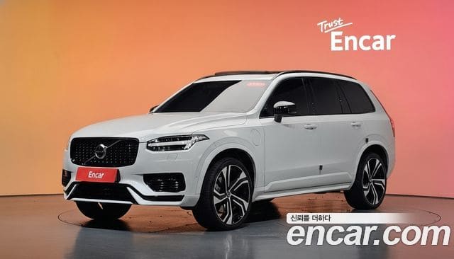 Volvo XC90 — фото 1