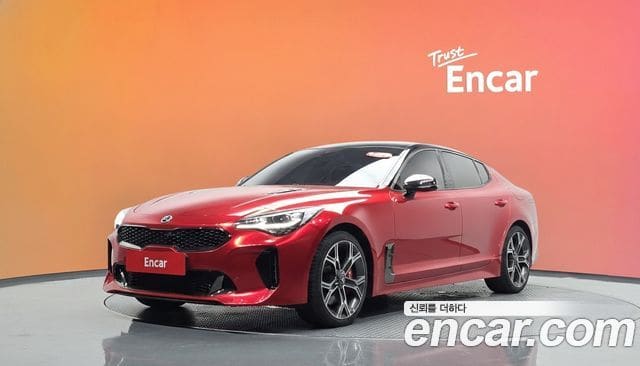 Kia Stinger — фото 1