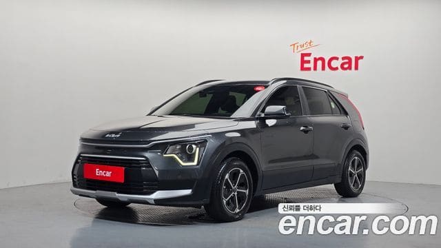 Kia Niro — фото 1
