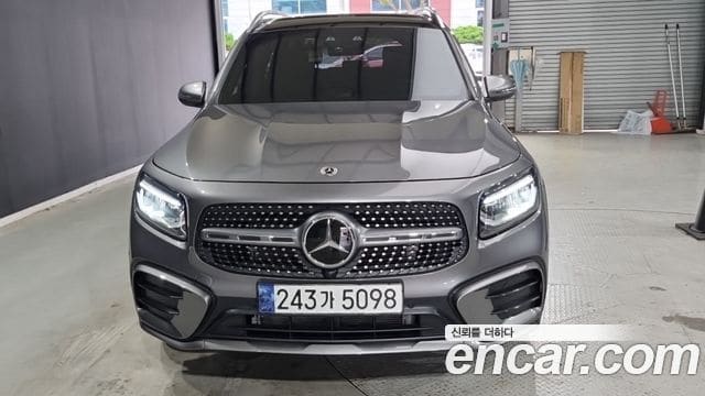 Mercedes-Benz GLB-Class — фото 1