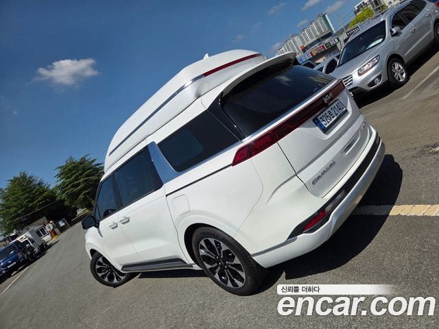 Kia Carnival — фото 1