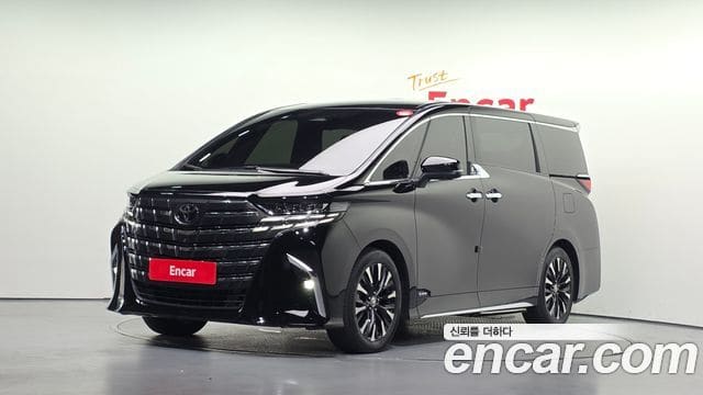 Toyota Alphard — фото 1
