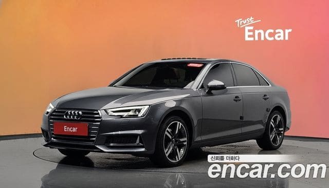 Audi A4 — фото 1