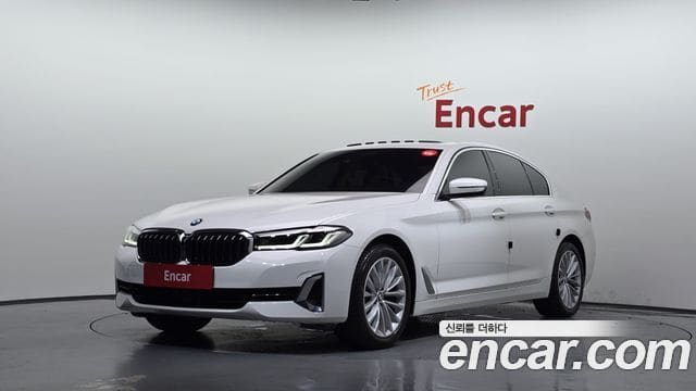 BMW 5 Series — фото 1