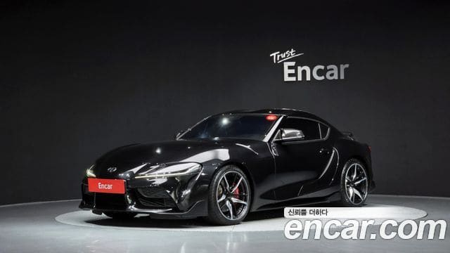 Toyota Supra — фото 1