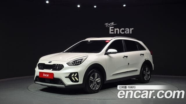 Kia Niro — фото 1