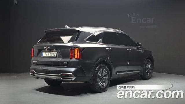 Kia Sorento — фото 1