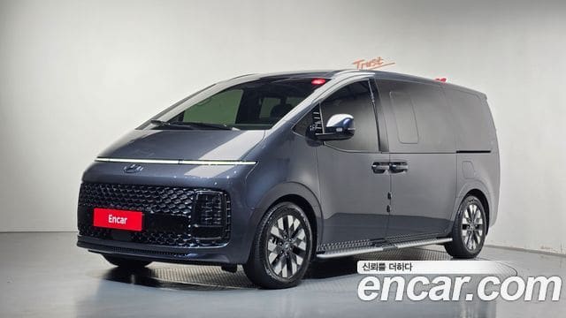 Hyundai Staria — фото 1