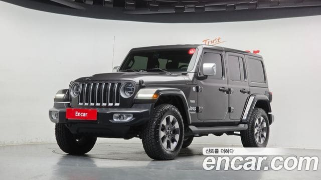Jeep Wrangler — фото 1