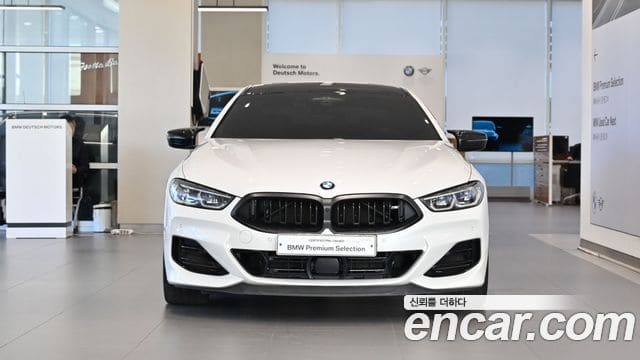 BMW 8 Series — фото 1