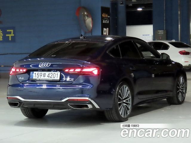 Audi A5 — фото 1