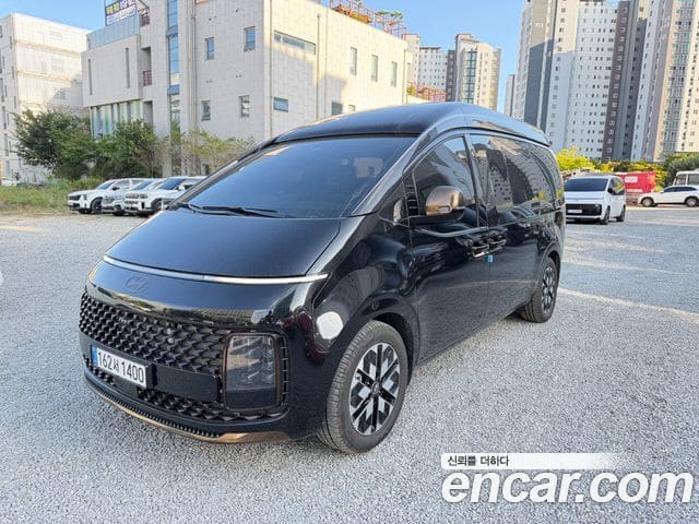 Hyundai Staria — фото 1
