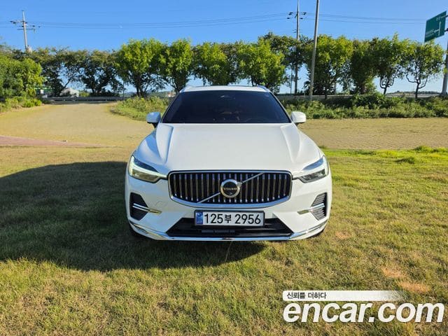 Volvo XC60 — фото 1