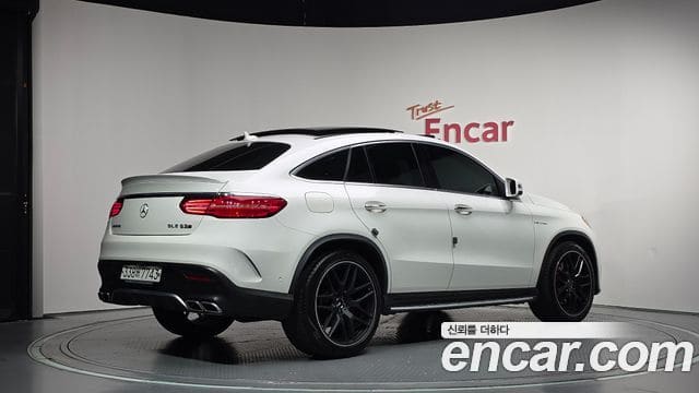 Mercedes-Benz GLE-Class — фото 1