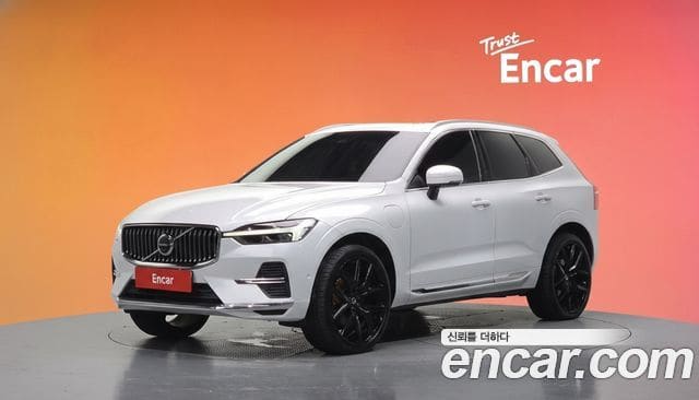 Volvo XC60 — фото 1