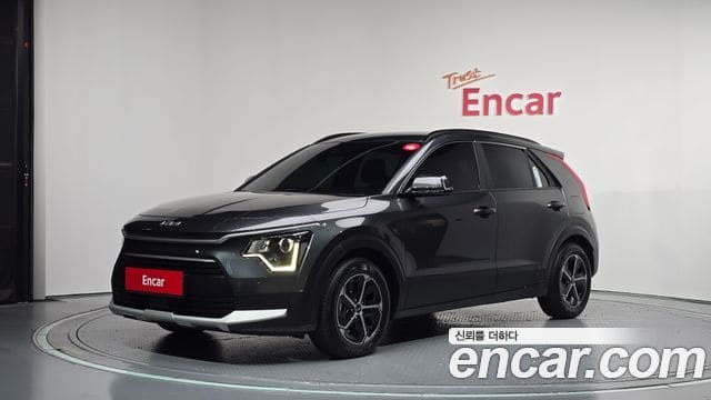 Kia Niro — фото 1