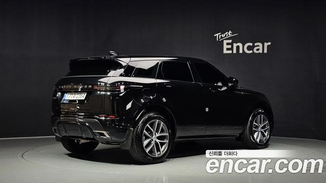 Land Rover Range Rover Evoque — фото 1