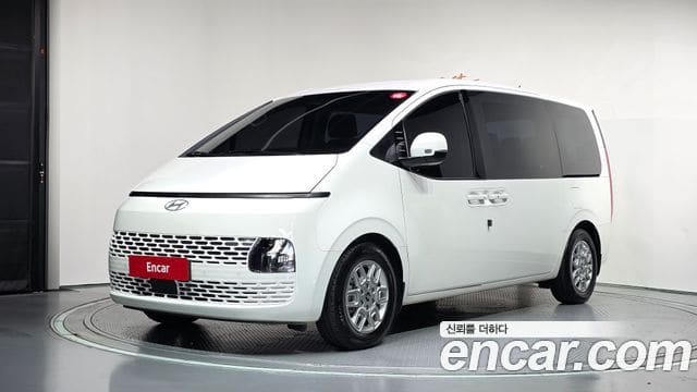 Hyundai Staria — фото 1