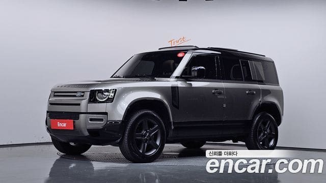 Land Rover Defender — фото 1