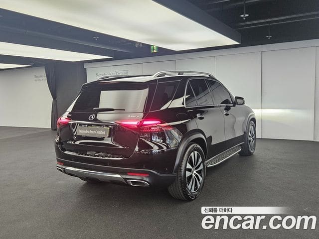 Mercedes-Benz GLE-Class — фото 1
