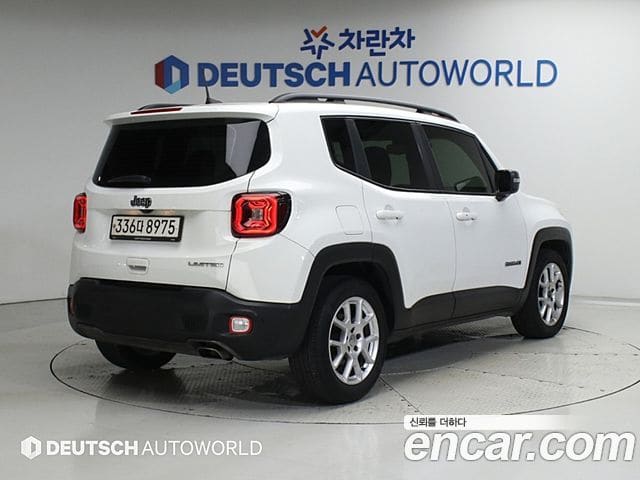 Jeep Renegade — фото 1