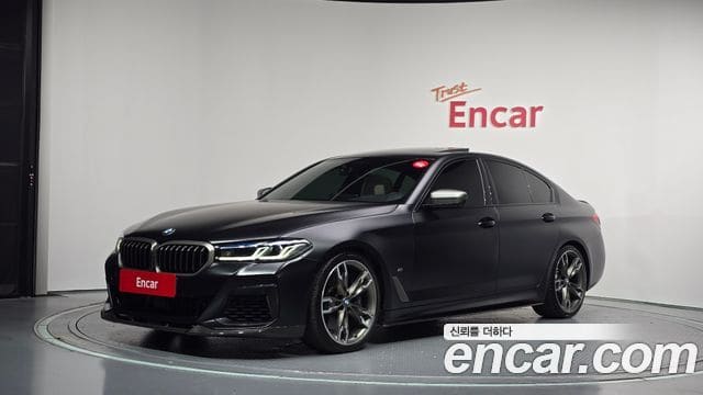 BMW 5 Series — фото 1
