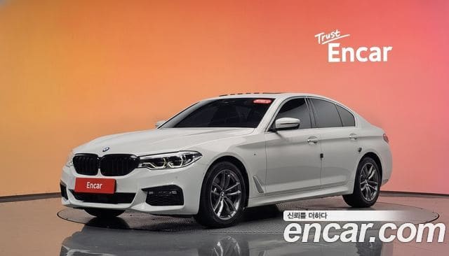 BMW 5 Series — фото 1
