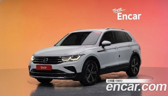 Volkswagen Tiguan — фото 1