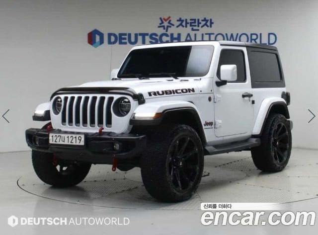 Jeep Wrangler — фото 1