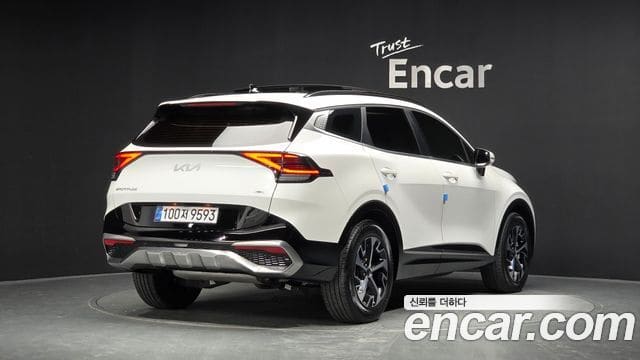 Kia Sportage — фото 1