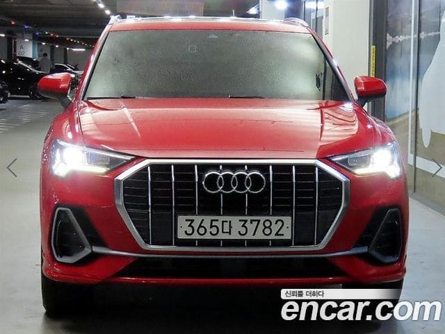 Audi Q3 — фото 1