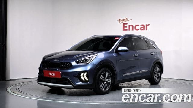 Kia Niro — фото 1