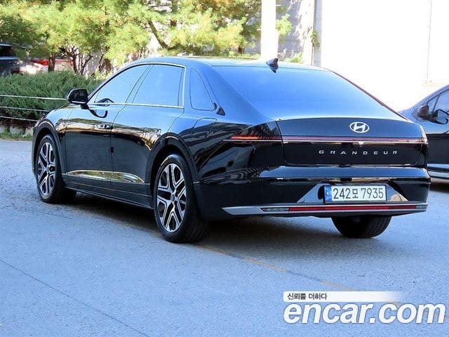 Hyundai Grandeur — фото 1