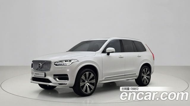 Volvo XC90 — фото 1