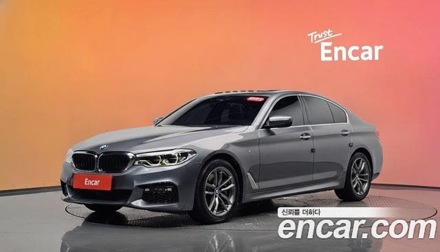 BMW 5 Series — фото 1