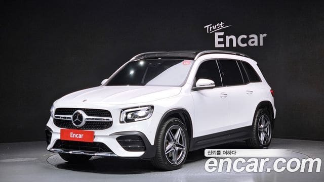 Mercedes-Benz GLB-Class — фото 1