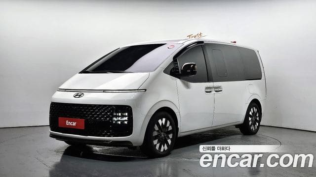 Hyundai Staria — фото 1