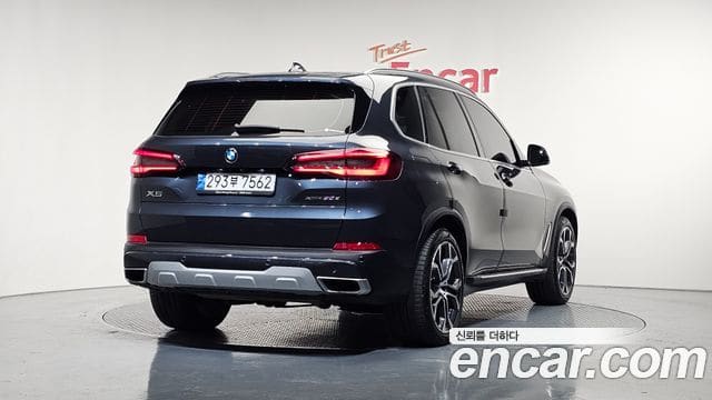 BMW X5 — фото 1