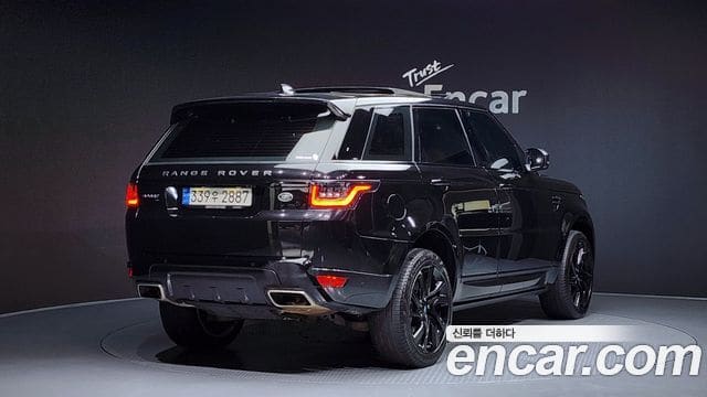 Land Rover Range Rover Sport — фото 1