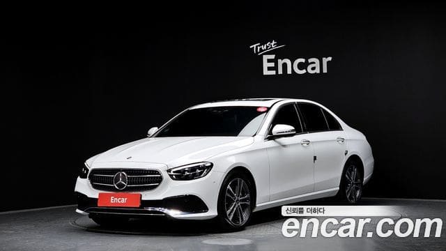 Mercedes-Benz E-Class — фото 1